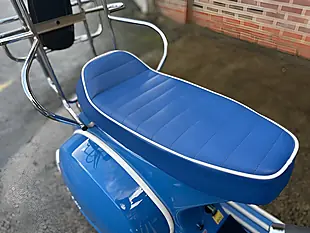 Used 2015 Piaggio Vespa Px Blue - Interior and Exterior details 9