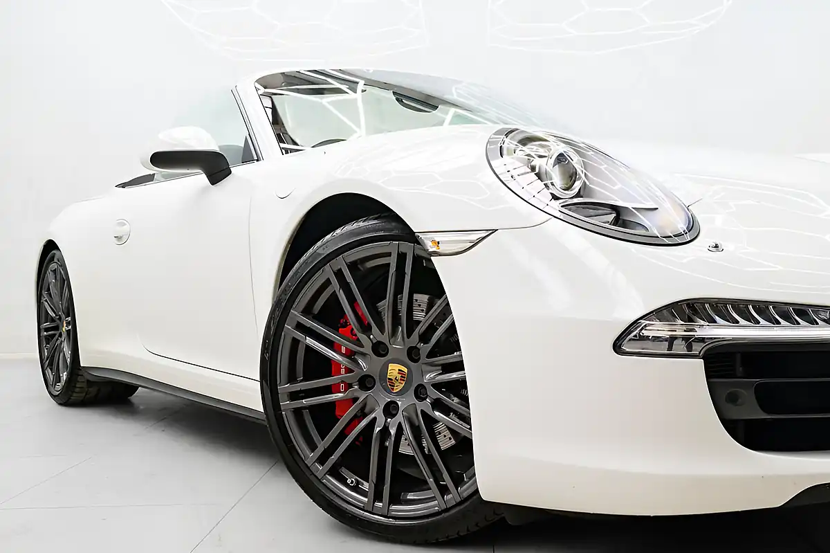 Used 2015 Porsche 911 Carrera 4S Convertible White - Interior and Exterior details 2