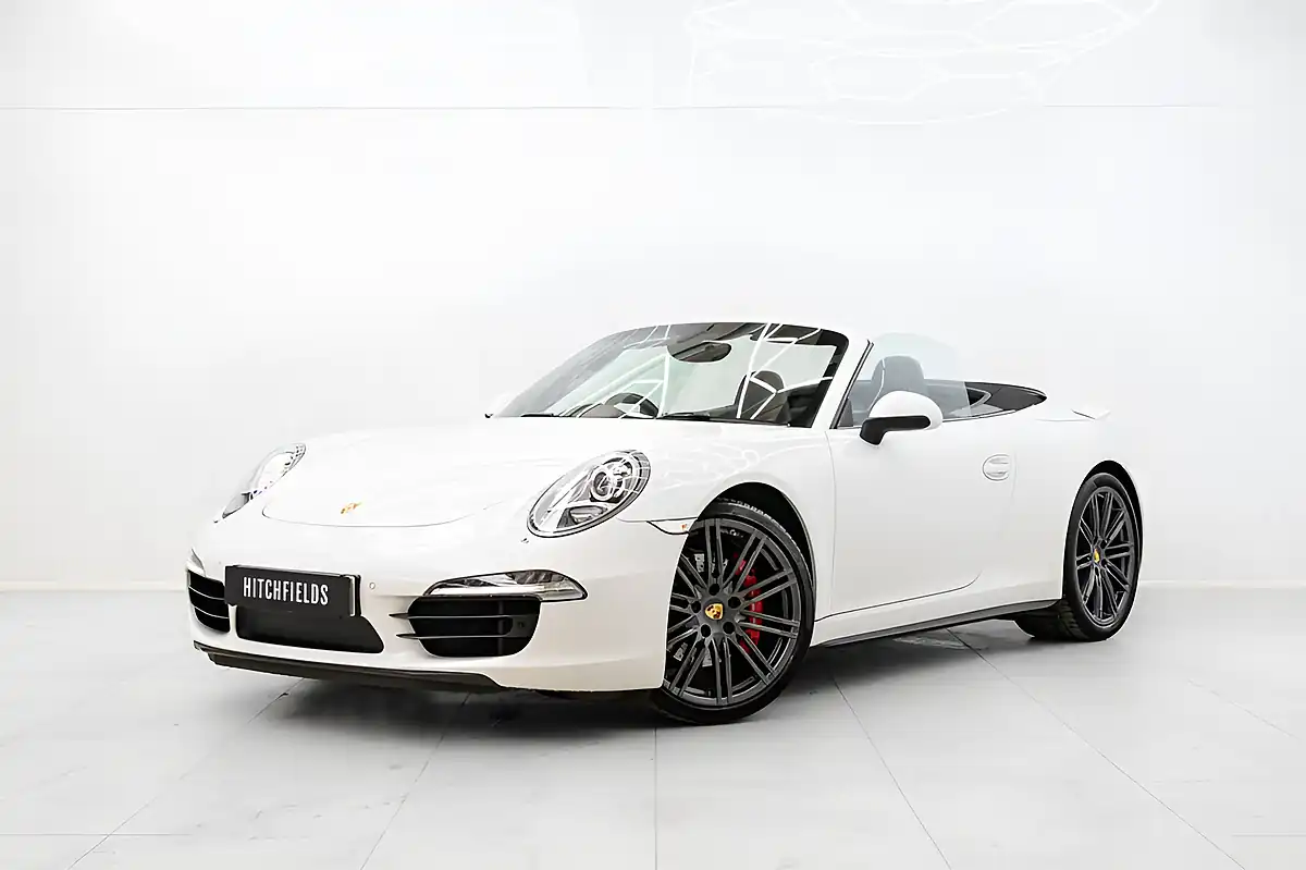 Used 2015 Porsche 911 Carrera 4S Convertible White - Interior and Exterior details 7