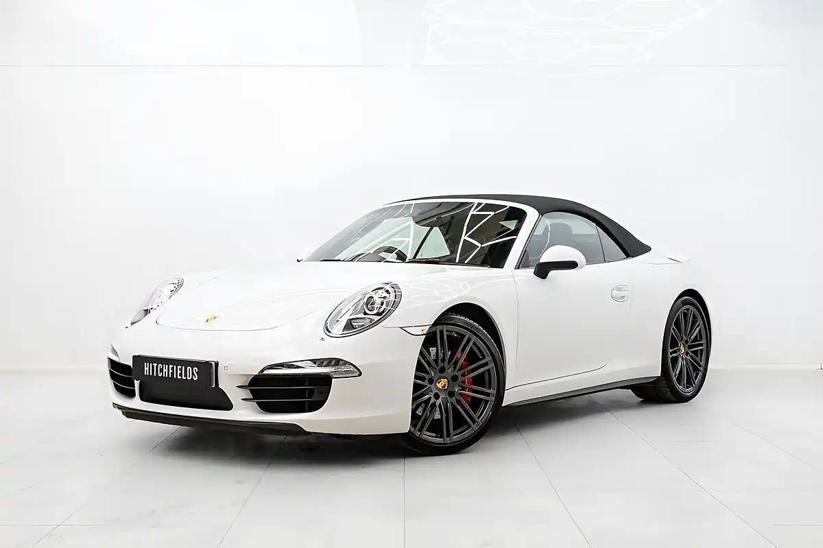 Used 2015 Porsche 911 Carrera 4S Convertible White - Interior and Exterior details 8
