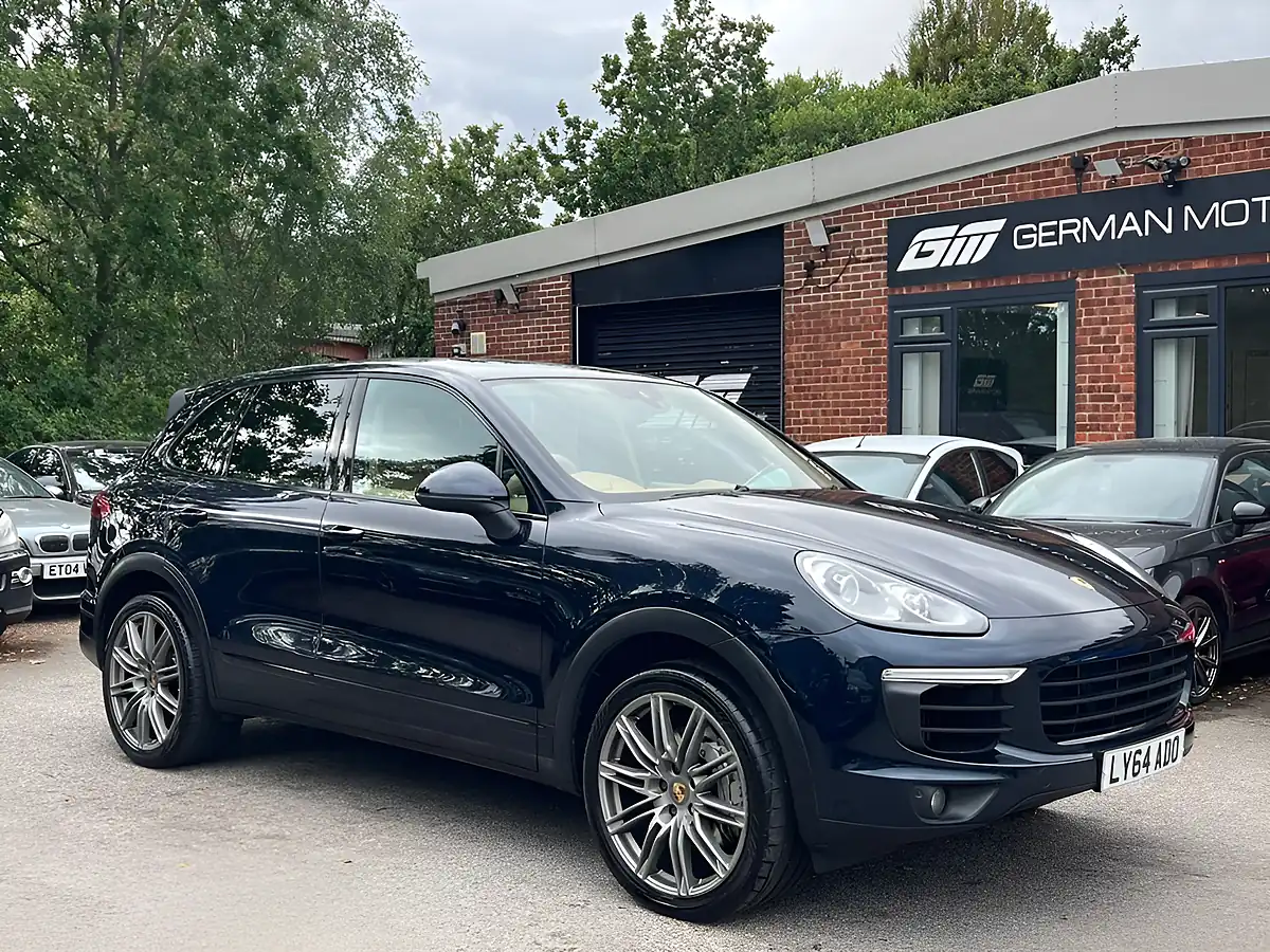 Used 2015 Porsche Cayenne S Blue - Front View