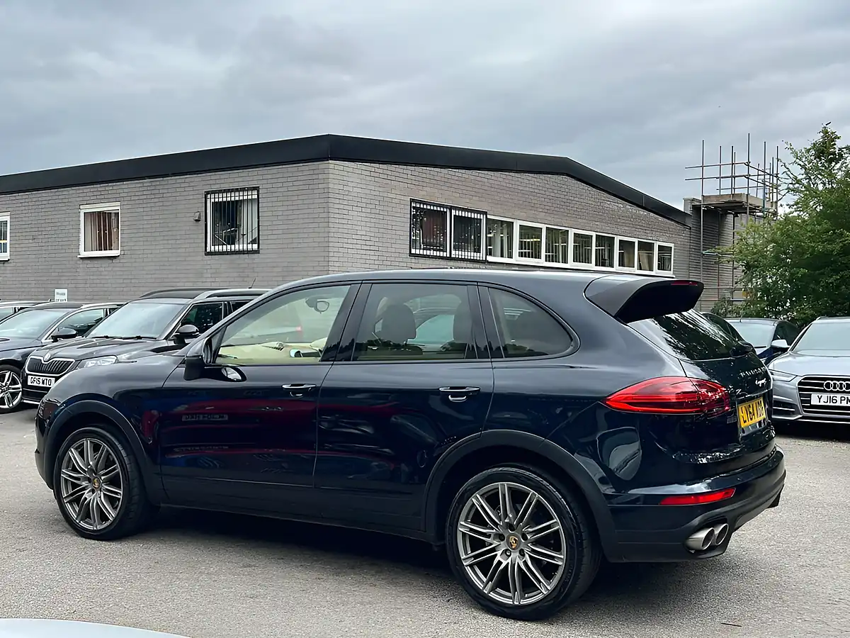 Used 2015 Porsche Cayenne S Blue - Interior and Exterior details 8
