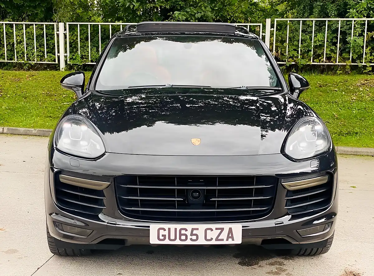 Used 2015 Porsche Cayenne Turbo Black - Interior and Exterior details 3