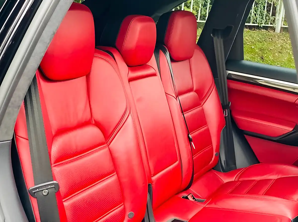 Used 2015 Porsche Cayenne Turbo Black - Interior and Exterior details 7