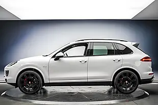 Used 2015 Porsche Cayenne White - Interior and Exterior details 10