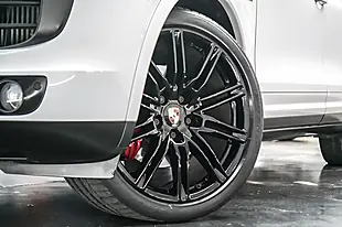 Used 2015 Porsche Cayenne White - Interior and Exterior details 2