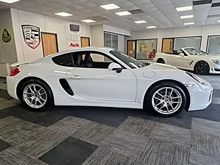 Used 2015 Porsche Cayman 981 Coupe White - Interior and Exterior details 6