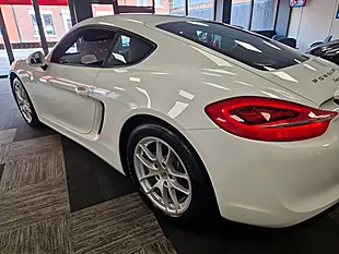 Used 2015 Porsche Cayman 981 Coupe White - Interior and Exterior details 8