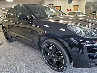 Used 2015 Porsche Macan S Black - Interior and Exterior details 10
