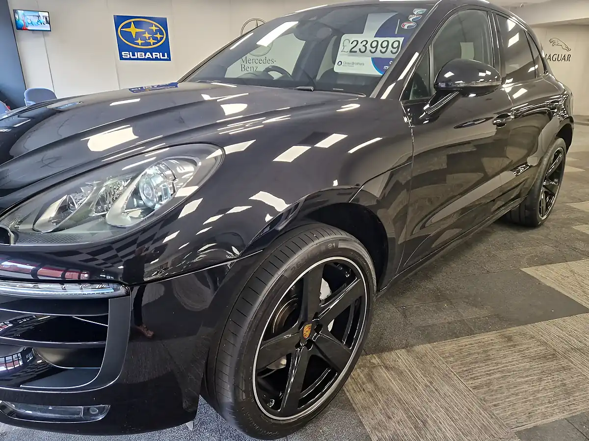 Used 2015 Porsche Macan S Black - Interior and Exterior details 11