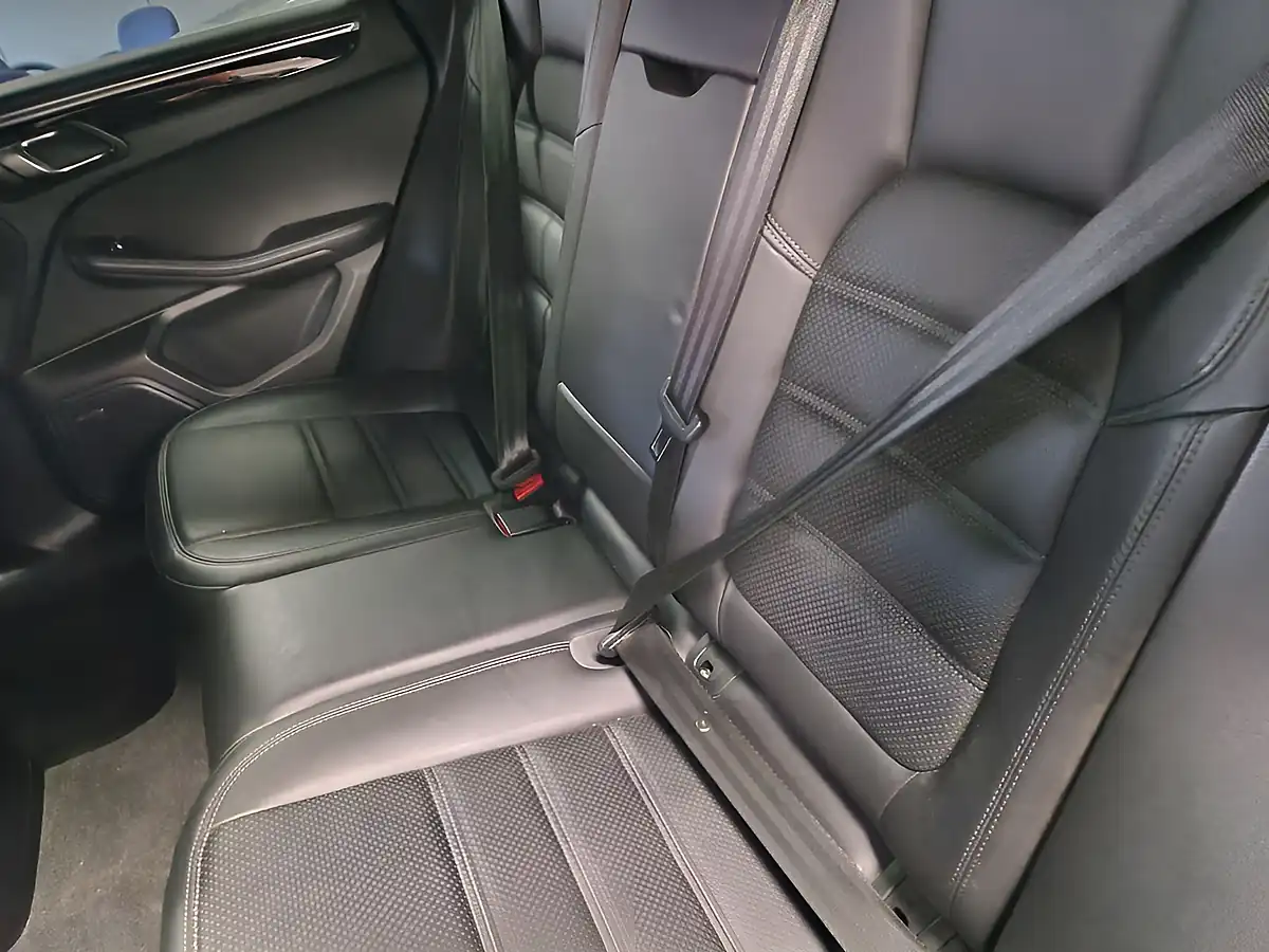 Used 2015 Porsche Macan S Black - Interior and Exterior details 13