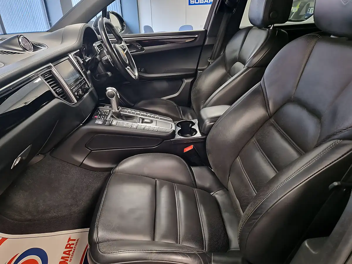 Used 2015 Porsche Macan S Black - Interior and Exterior details 14