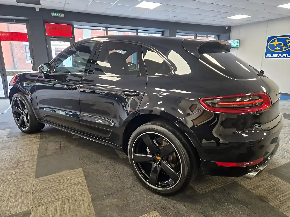 Used 2015 Porsche Macan S Black - Interior and Exterior details 4