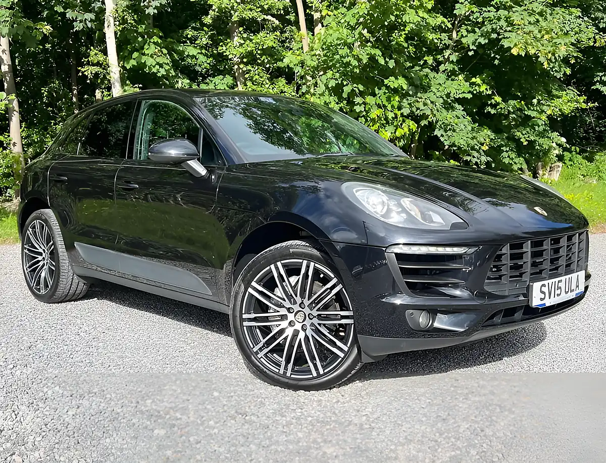 Used 2015 Porsche Macan S Black - Front View