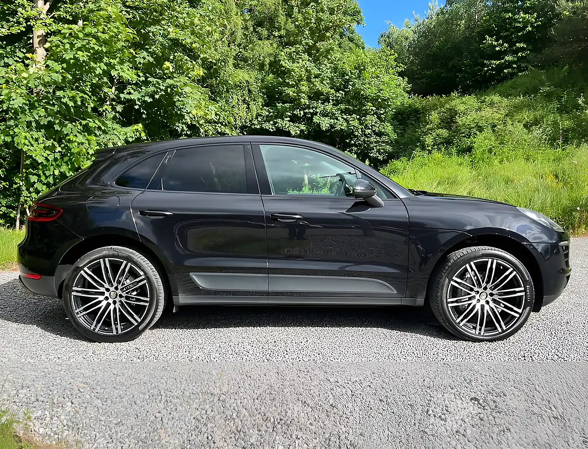 Used 2015 Porsche Macan S Black - Interior and Exterior details 2