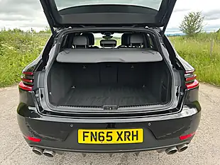 Used 2015 Porsche Macan S Black - Interior and Exterior details 10