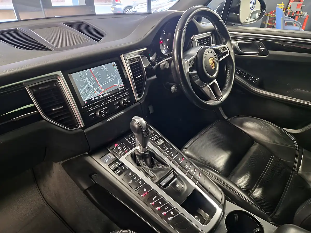 Used 2015 Porsche Macan S Black - Interior and Exterior details 18