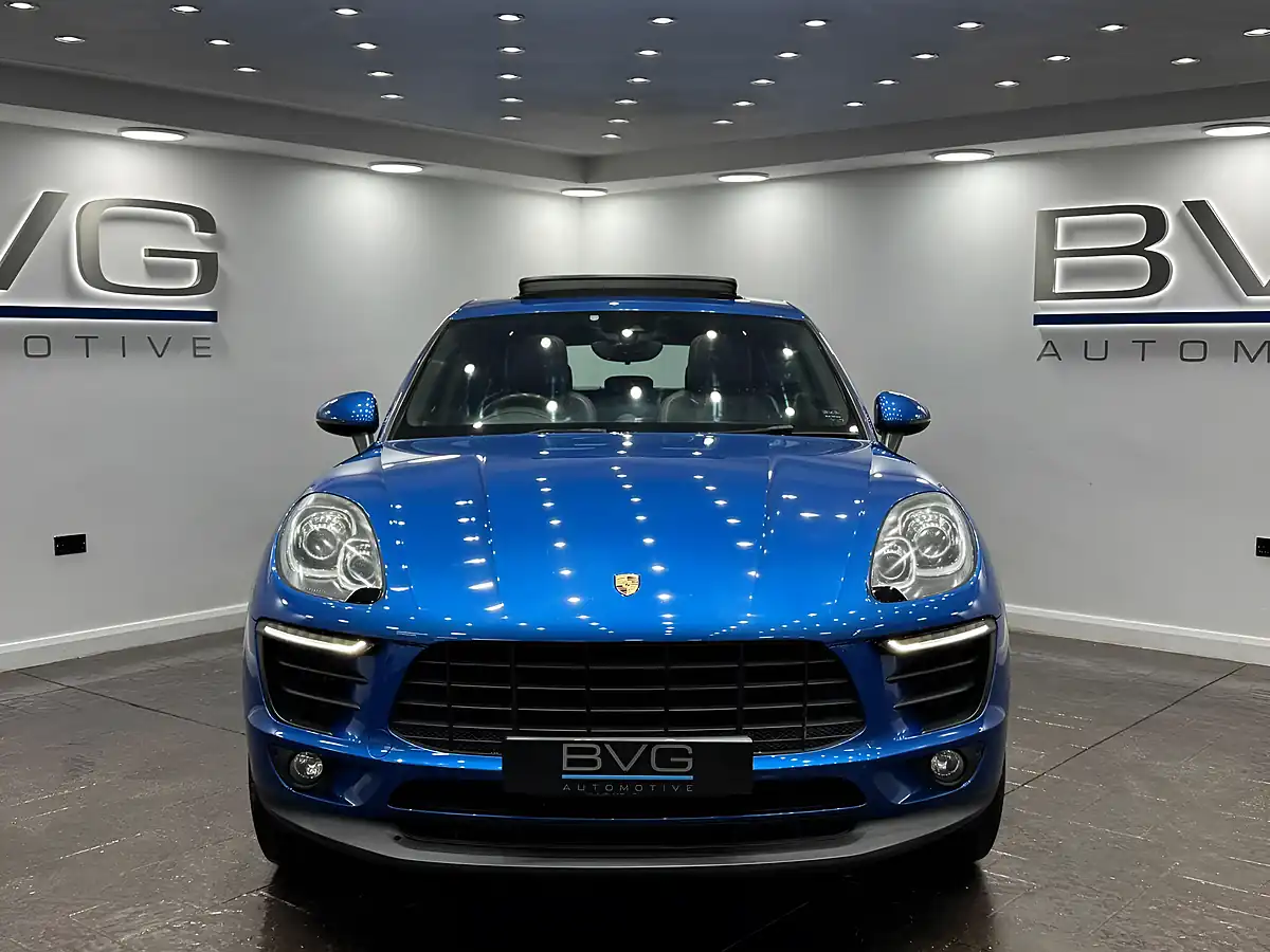 Used 2015 Porsche Macan S Blue - Interior and Exterior details 4