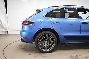 Used 2015 Porsche Macan S Blue - Interior and Exterior details 3