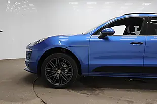 Used 2015 Porsche Macan S Blue - Interior and Exterior details 5