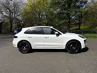 Used 2015 Porsche Macan S Carrara White - Interior and Exterior details 11