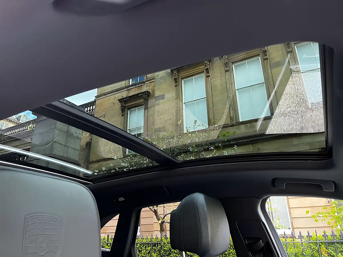 Used 2015 Porsche Macan S Carrara White - Interior and Exterior details 16