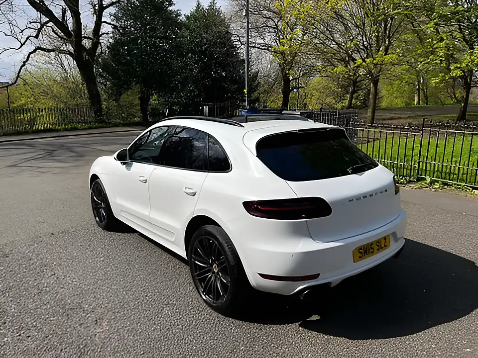 Used 2015 Porsche Macan S Carrara White - Interior and Exterior details 5