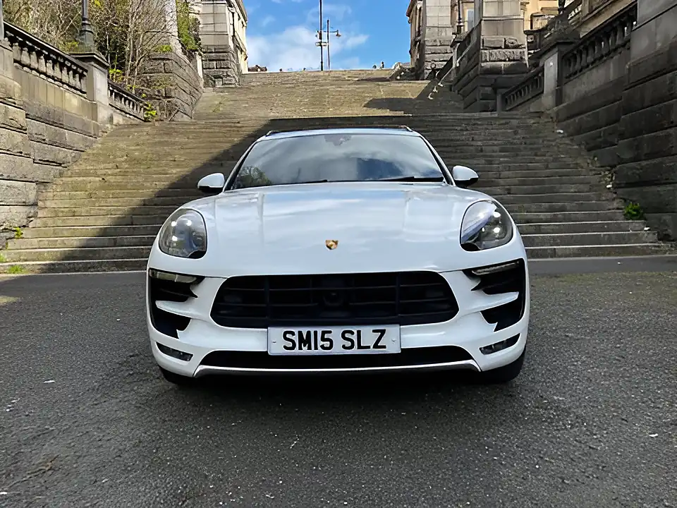 Used 2015 Porsche Macan S Carrara White - Interior and Exterior details 7