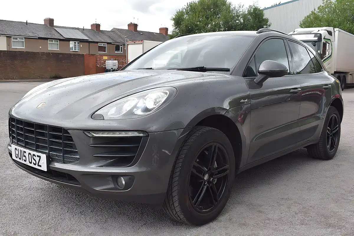Used 2015 Porsche Macan S Grey - Interior and Exterior details 10