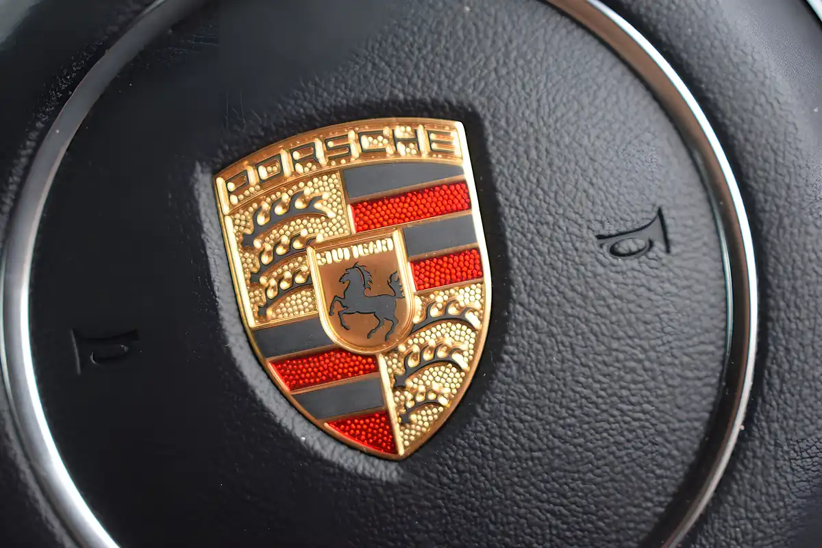 Used 2015 Porsche Macan S Grey - Interior and Exterior details 17