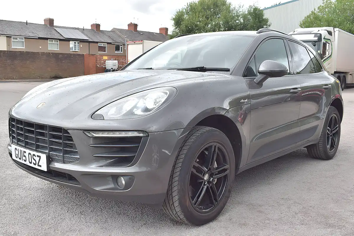 Used 2015 Porsche Macan S Grey - Interior and Exterior details 6