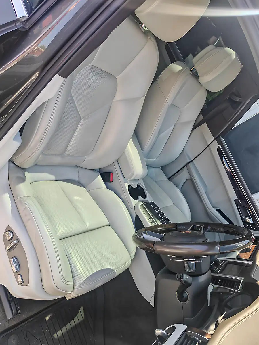 Used 2015 Porsche Macan S Grey - Interior and Exterior details 12