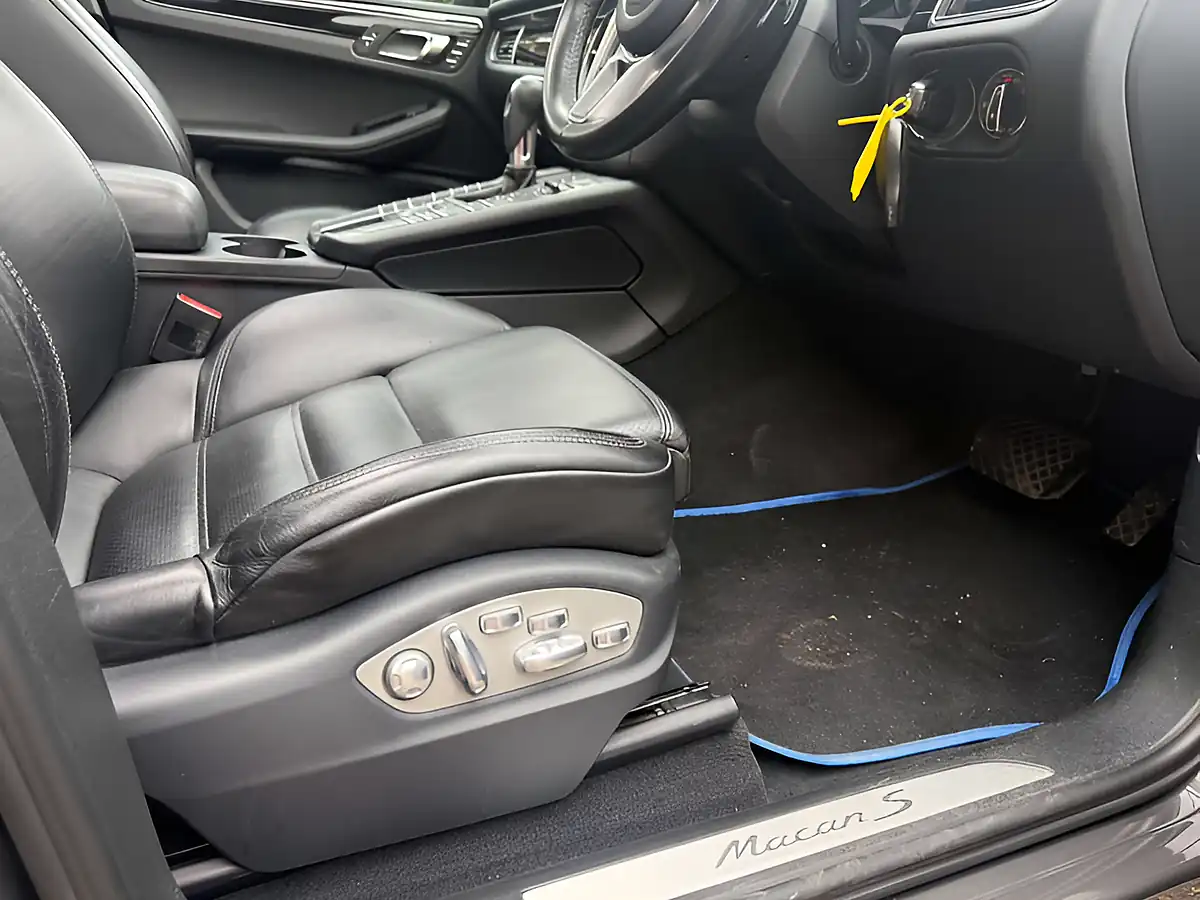 Used 2015 Porsche Macan S Grey - Interior and Exterior details 7