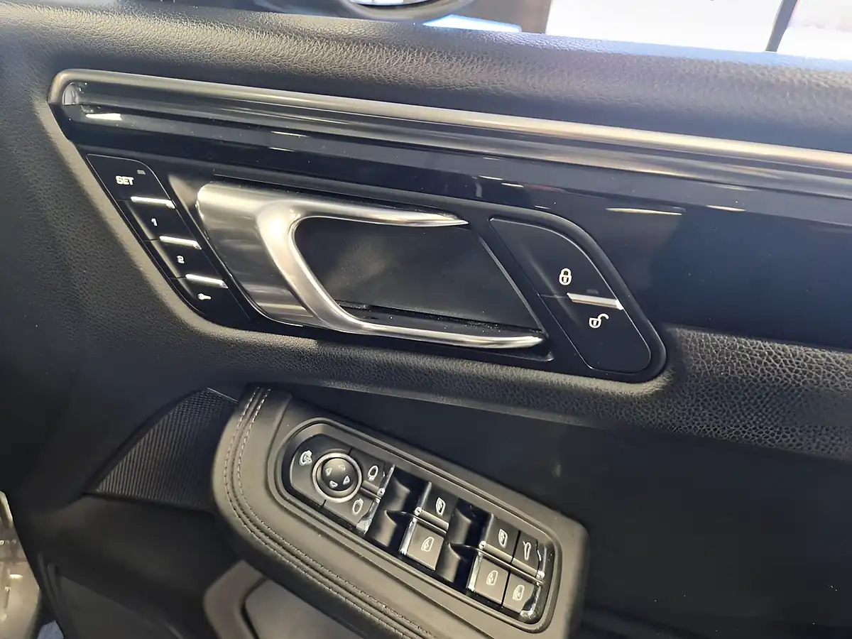Used 2015 Porsche Macan S Grey - Interior and Exterior details 16