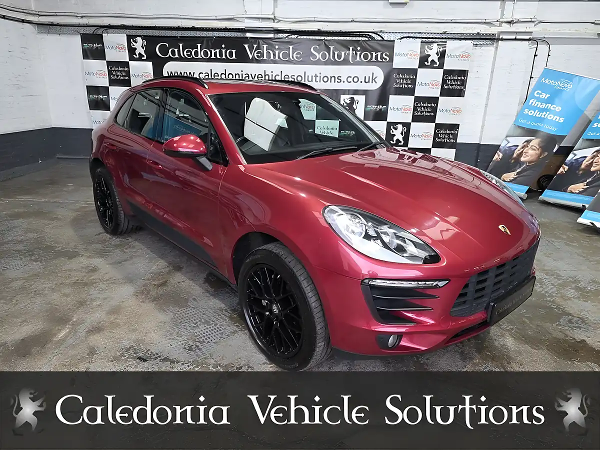 Used 2015 Porsche Macan S Red - Interior and Exterior details 19