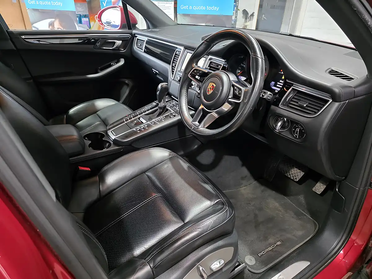 Used 2015 Porsche Macan S Red - Interior and Exterior details 5