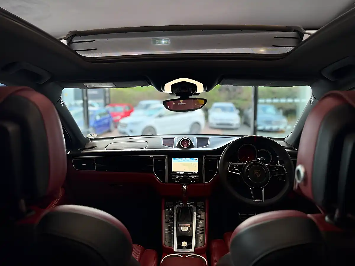 Used 2015 Porsche Macan S Silver - Interior and Exterior details 19