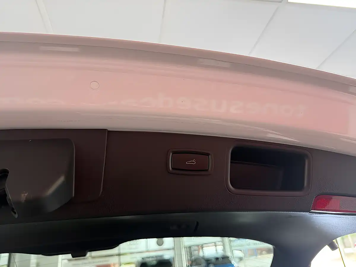Used 2015 Porsche Macan S White - Interior and Exterior details 10