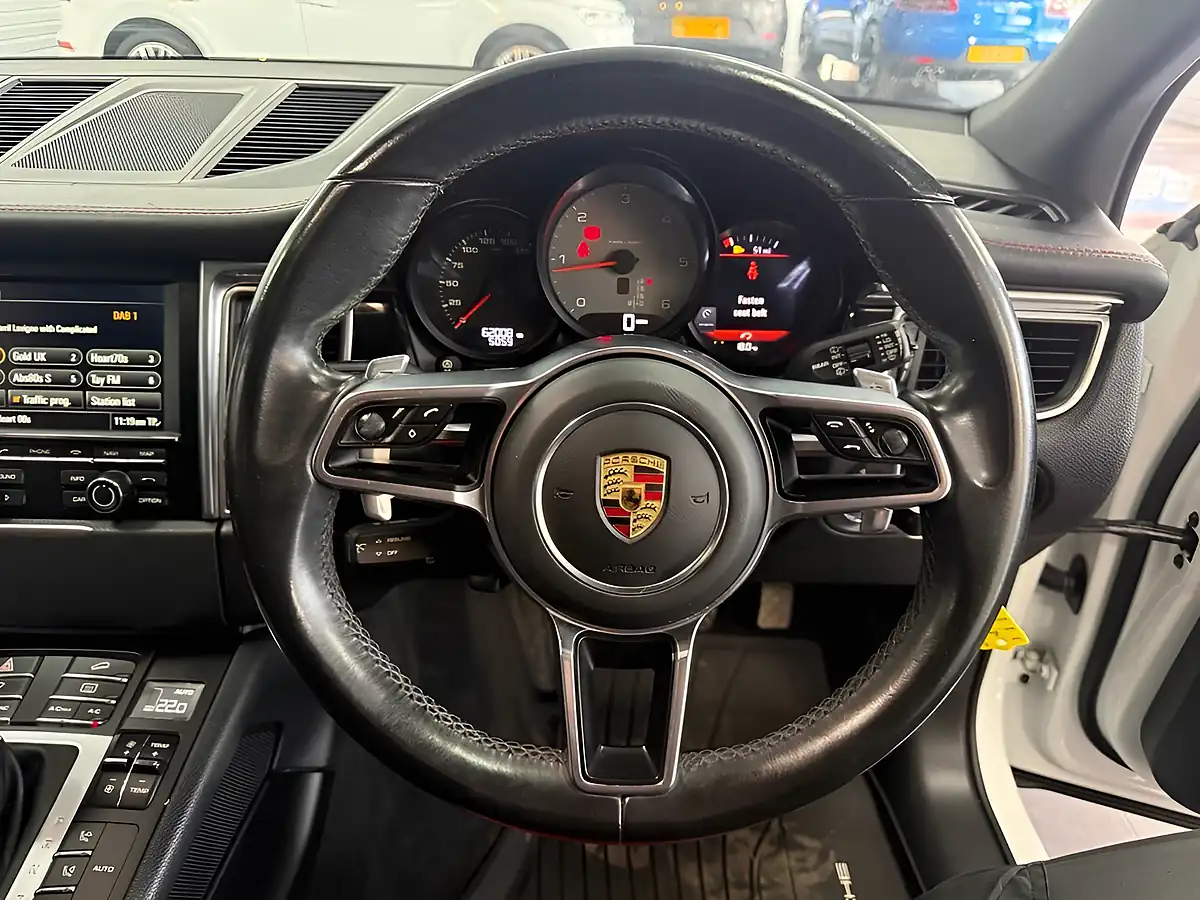 Used 2015 Porsche Macan S White - Interior and Exterior details 15
