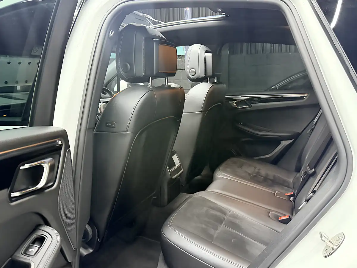 Used 2015 Porsche Macan S White - Interior and Exterior details 13