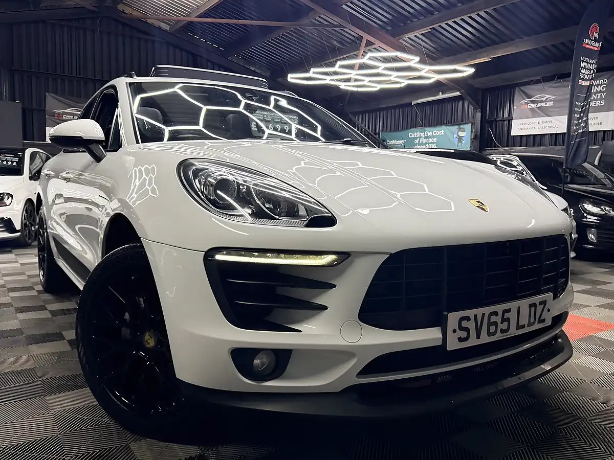 Used 2015 Porsche Macan S White - Interior and Exterior details 2