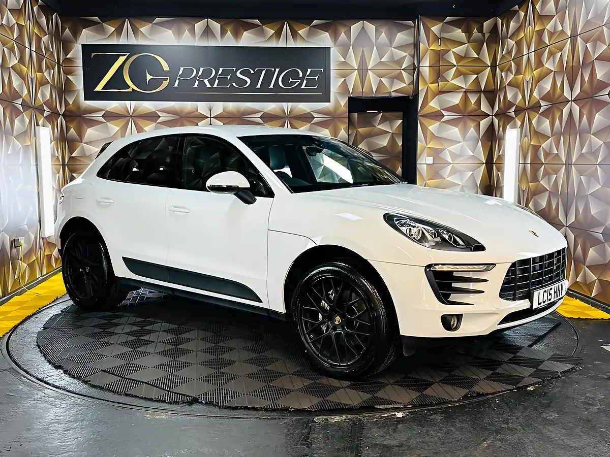 Used 2015 Porsche Macan S White - Front View