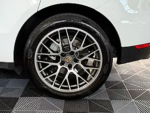 Used 2015 Porsche Macan S White - Interior and Exterior details 12