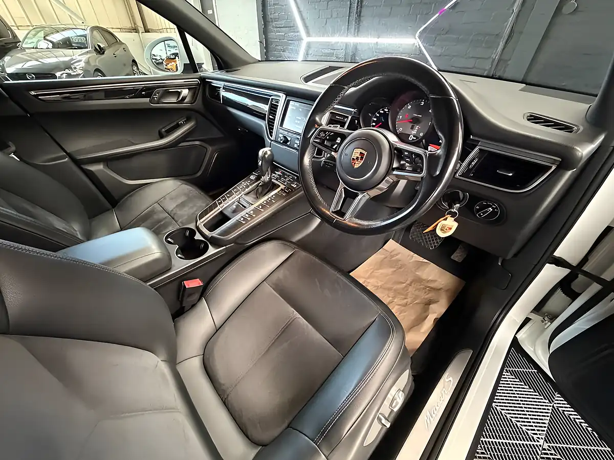 Used 2015 Porsche Macan S White - Interior and Exterior details 13