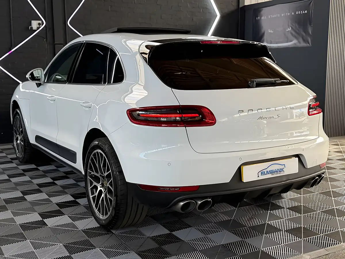 Used 2015 Porsche Macan S White - Interior and Exterior details 14