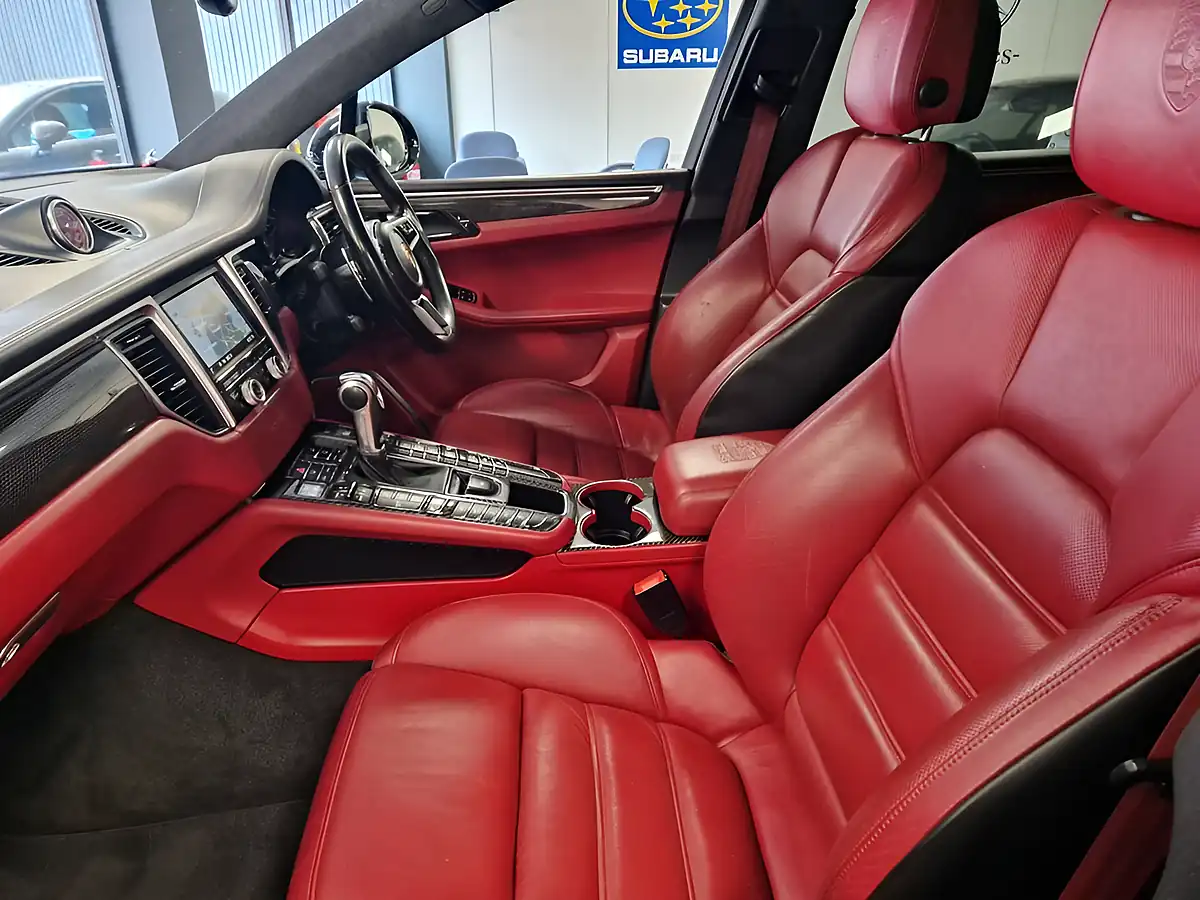 Used 2015 Porsche Macan Turbo Black - Interior and Exterior details 18
