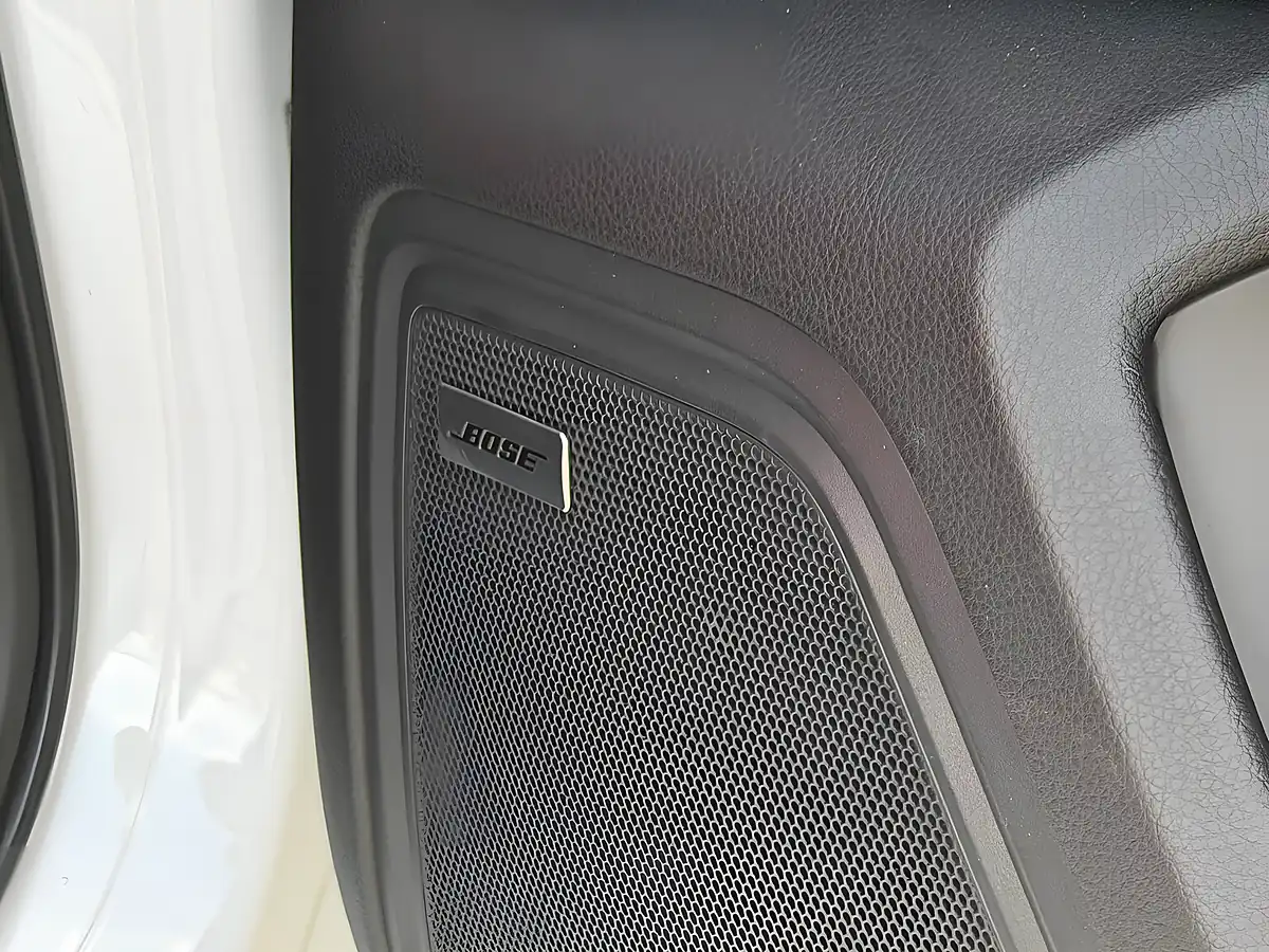 Used 2015 Porsche Macan Turbo White - Interior and Exterior details 12