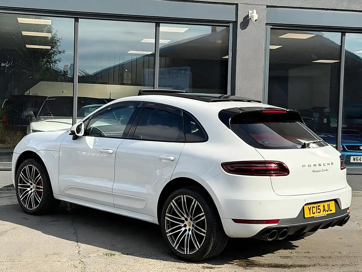 Used 2015 Porsche Macan Turbo White - Interior and Exterior details 6