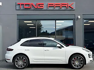 Used 2015 Porsche Macan Turbo White - Interior and Exterior details 7