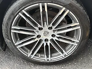 Used 2015 Porsche Panamera Tiptronics Black - Interior and Exterior details 10